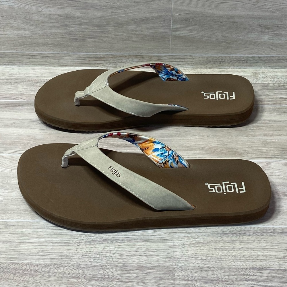 FLOJOS / Cream 130 Emma Hibiscus Thong Flip Flops Size 10 - Picture 2 of 9